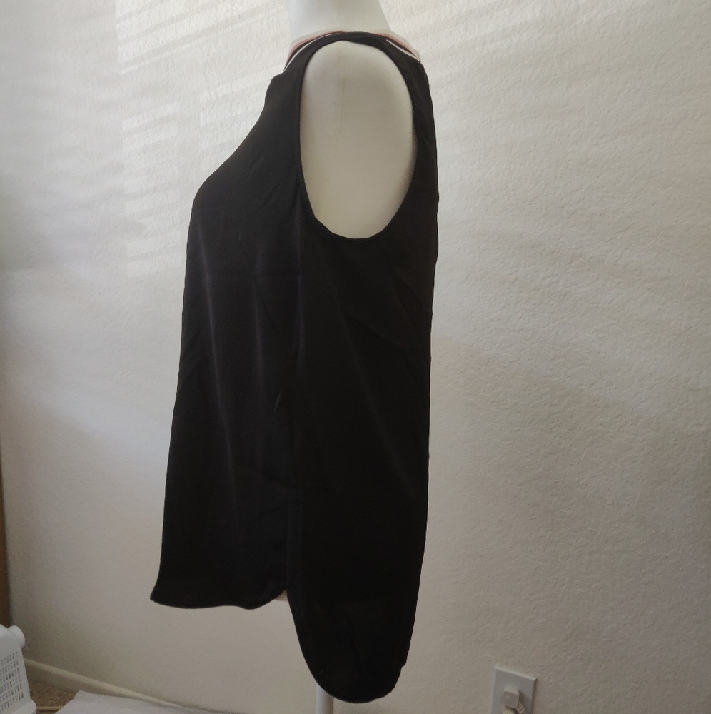 H&M Collared Sleeveless Top - Picture 7 of 7